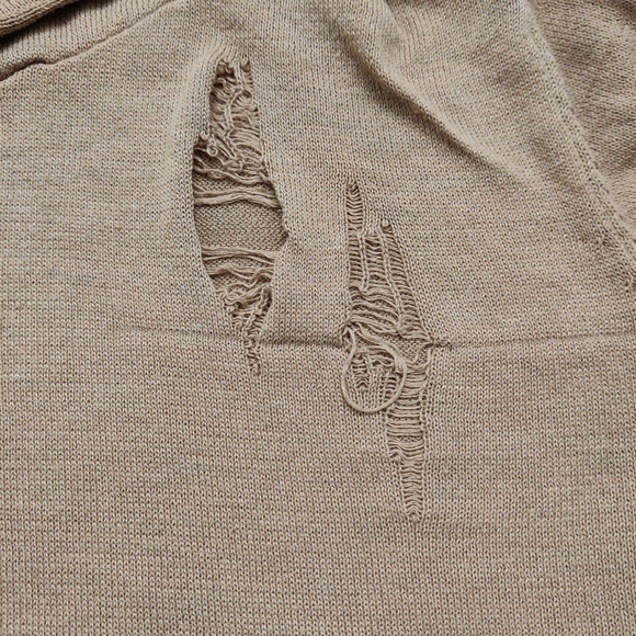 FOREVER 21 distressed sweater for women Small - Picture 4 of 12